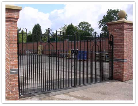 Woodhead Hall Gates