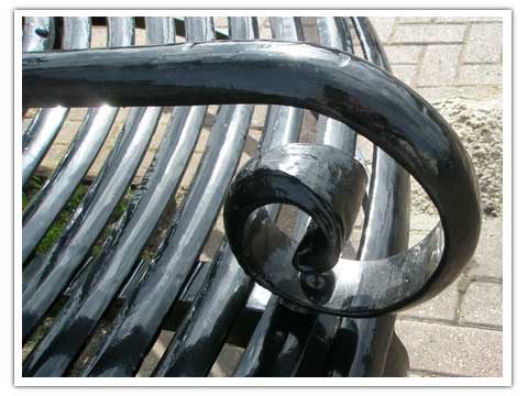 Detail of municiplat tree seat